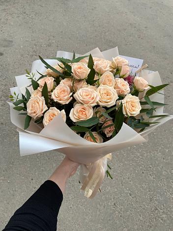 Букет Кремовые розы Латте в Соликамске